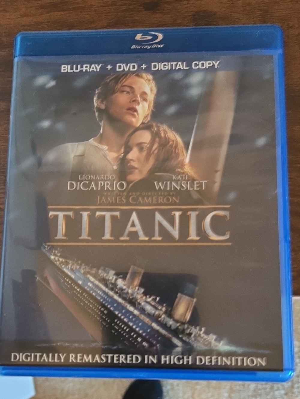 ALL DVDS $3 WITH BUNDLE🤑Titanic Blu-ray + DVD + Digital Copy